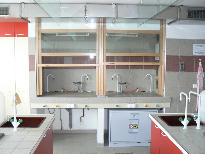 Laboratorní digestoř - realizace 5