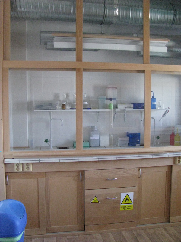 Laboratorní digestoř - realizace 7