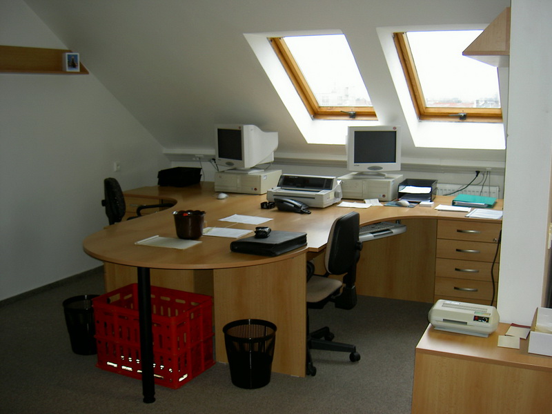 Kancelářský nábytek - realizace 8