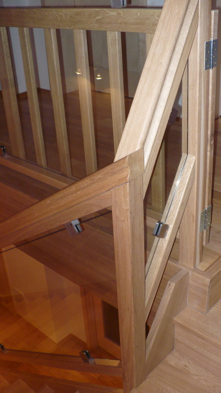 Dřevěné schodiště na míru - realizace 14